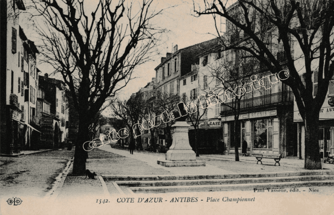 ANTIBES - Place Championnet - 1914