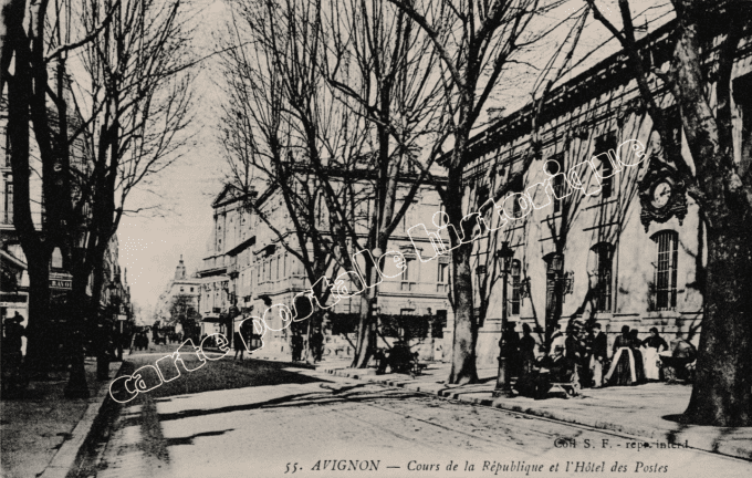AVIGNON - Cours de la République et l'Hôtel des Postes - 1916