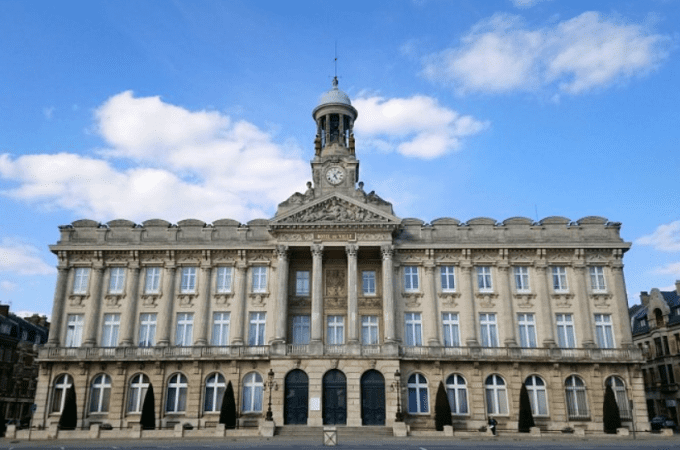 CAMBRAI - Place d'Armes - 2025