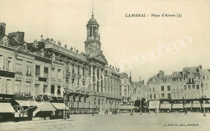 CAMBRAI - Place d'Armes