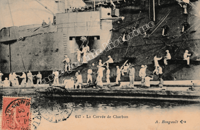 Golfe Juan - Corvée de charbon sur un bateau - 1905