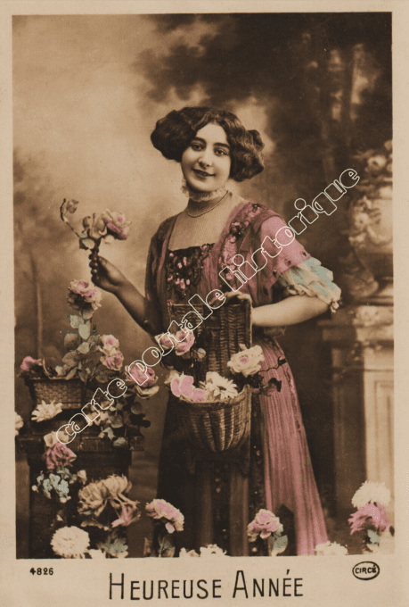 Heureuse Année - Femme à la robe rose - 1912