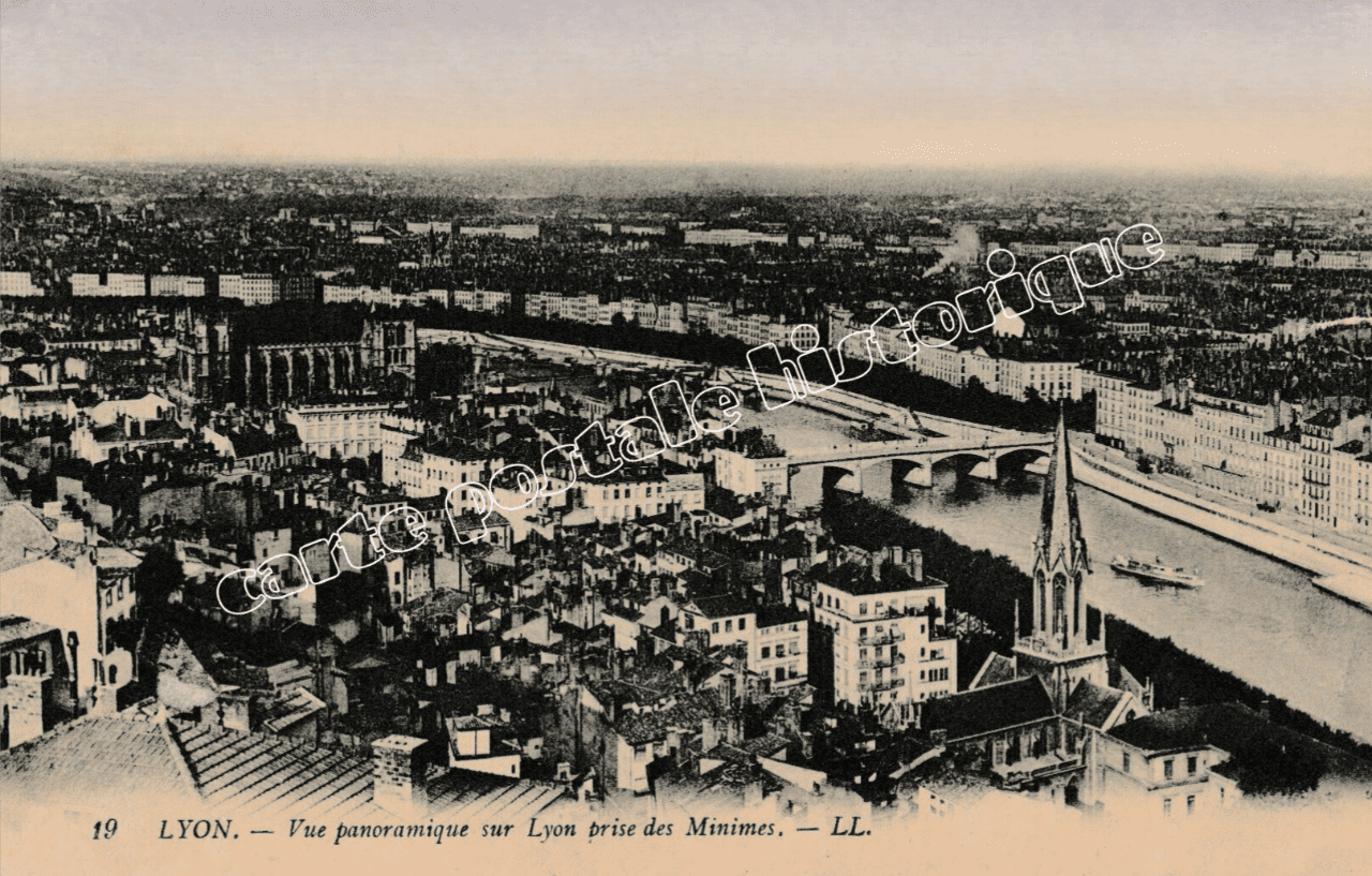 LYON - Vue Panormique prise des Minimes - 1912