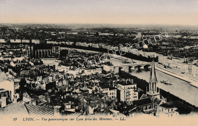 LYON - Vue Panormique prise des Minimes - 1912