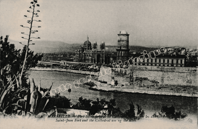 MARSEILLE - Fort St Jean et Cathédrale - 1916