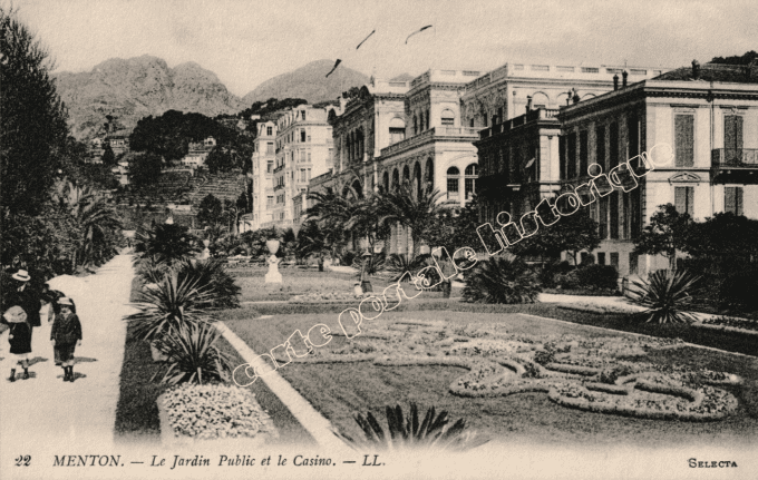 MENTON - Le jardin public et le Casino - 1915