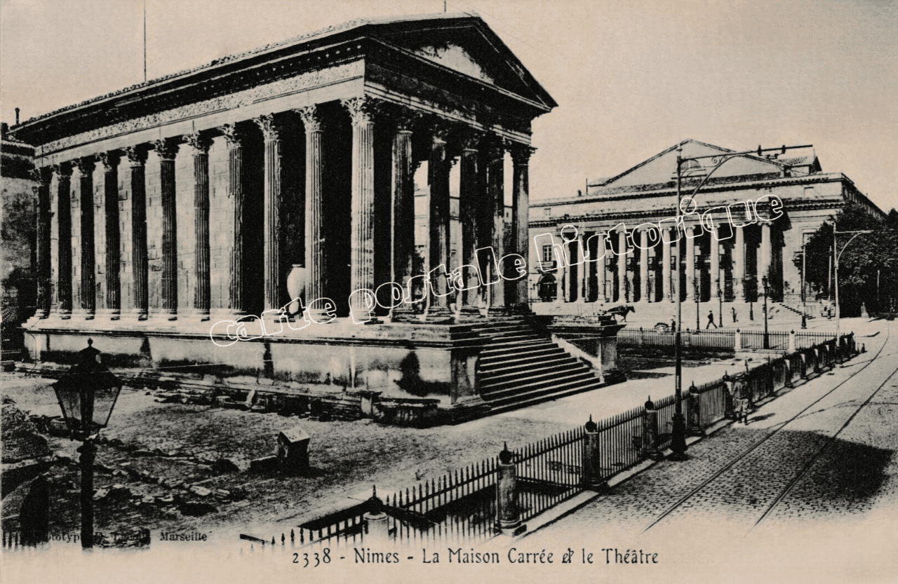 NIMES - La Maison Carrée et le Théâtre - 1905