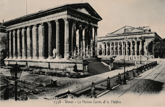 NIMES - La Maison Carrée et le Théâtre - 1905