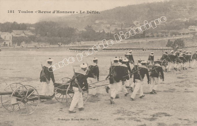TOULON - Revue d'Honneur - Le Défilé - 1917