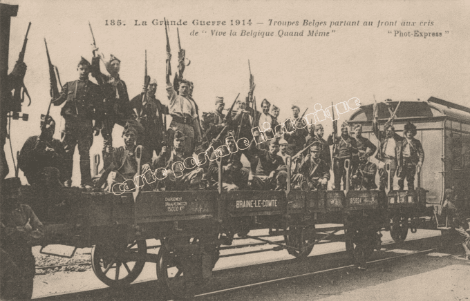 Troupes Belges partant au front aux cris de Vive la Belgique Quand Même - 1915